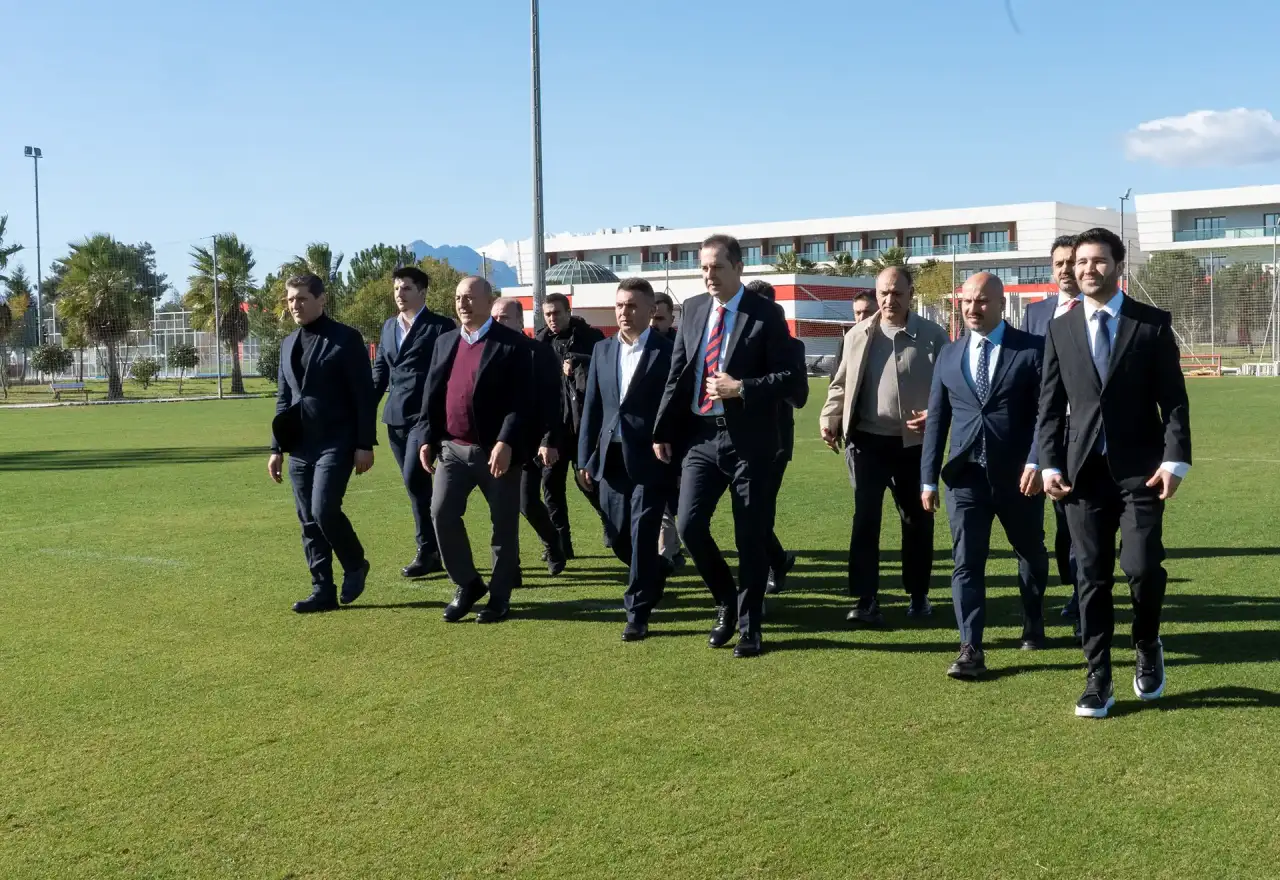 AK Parti Antalya Yönetiminden Antalyaspor’da Kritik Ziyaret! 7